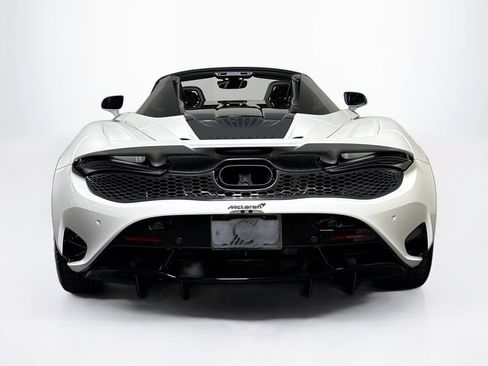 Used 2025 McLaren 750S Spider RWD image 4