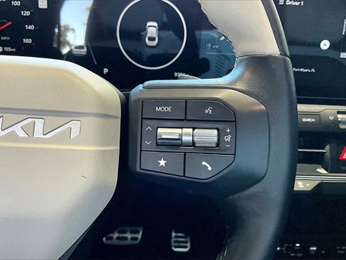 Used 2025 Kia K4 GT-Line Turbo image 9