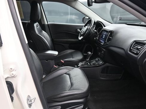Used 2020 Jeep Compass Limited AWD/4WD image 9