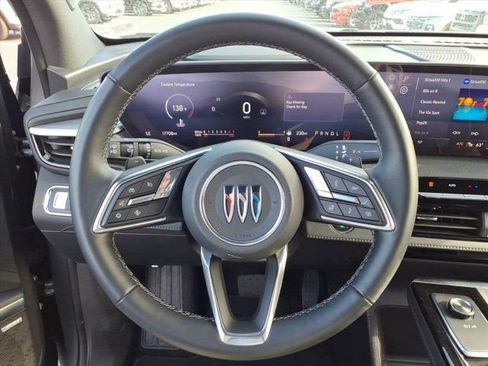 Used 2025 Buick Enclave Preferred image 18