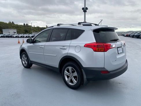 Used 2015 Toyota RAV4 XLE image 6