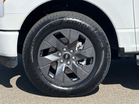 Used 2024 Ford F150 Lightning Flash AWD/4WD image 29