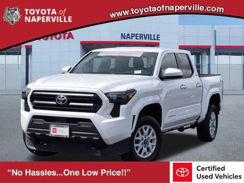 Certified 2025 Toyota Tacoma SR5 AWD/4WD image 1