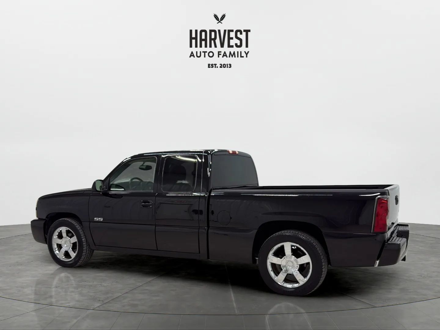 Used 2004 Chevrolet Silverado 1500 SS AWD/4WD image 3