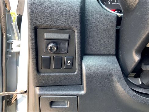 Used 2014 Nissan Rogue S w/ Convenience Package FWD image 33