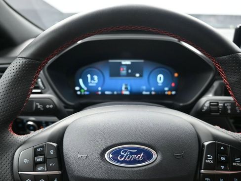 Used 2023 Ford Escape ST-Line Elite w/ Premium Technology Package AWD/4WD image 16
