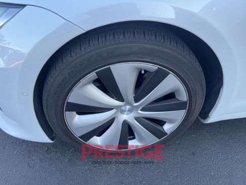 Used 2020 Tesla Model S Long Range AWD/4WD image 12