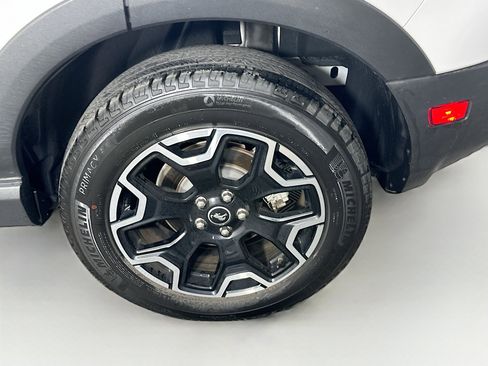 Used 2025 Ford Bronco Sport Outer Banks AWD/4WD image 11