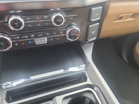 New 2026 Ford F250 Lariat w/ Lariat Ultimate Package image 16