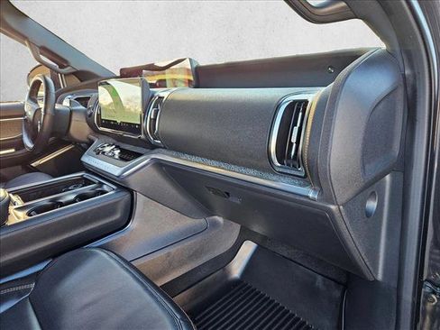 Certified 2025 Ford Expedition Tremor image 23