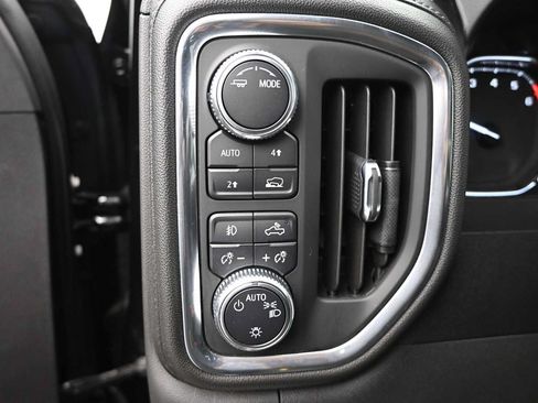 Used 2021 GMC Sierra 1500 Elevation AWD/4WD image 16