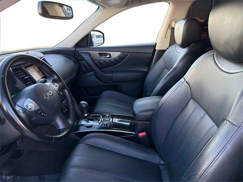 Used 2017 INFINITI QX70 AWD image 10