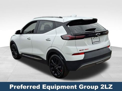 Used 2023 Chevrolet Bolt EUV Premier w/ Sun & Sound Package image 5