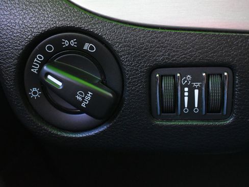 Used 2017 Dodge Grand Caravan GT image 18