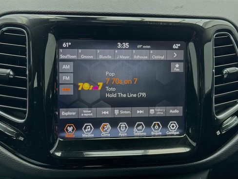 Used 2018 Jeep Compass Limited image 11