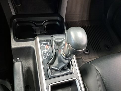 Used 2021 Toyota Tacoma Limited w/ Nightshade Package image 15