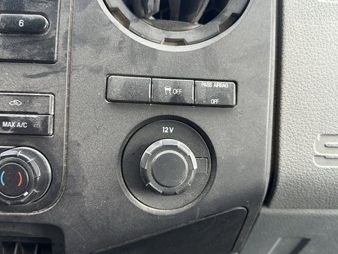 Used 2012 Ford F350 XL w/ Snow Plow Prep Pkg image 25