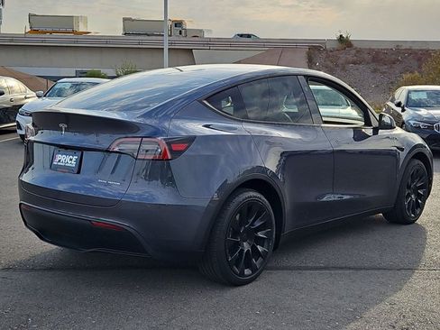 Used 2023 Tesla Model Y Long Range AWD/4WD image 5