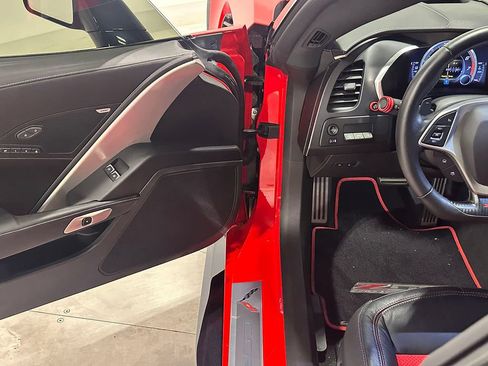 Used 2016 Chevrolet Corvette Z06 w/ Z07 Performance Package RWD image 47