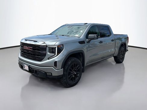 Used 2024 GMC Sierra 1500 Elevation RWD image 3