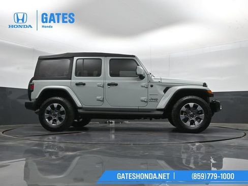 Used 2023 Jeep Wrangler Unlimited Sahara w/ Cold Weather Group AWD/4WD image 39