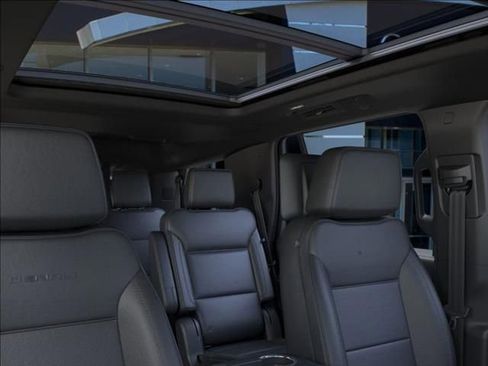 New 2026 GMC Yukon Denali w/ Denali Reserve Package image 24