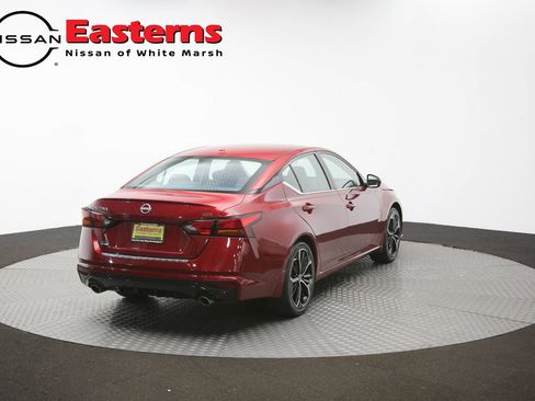 Used 2023 Nissan Altima 2.5 SR w/ SR Premium Package FWD image 39