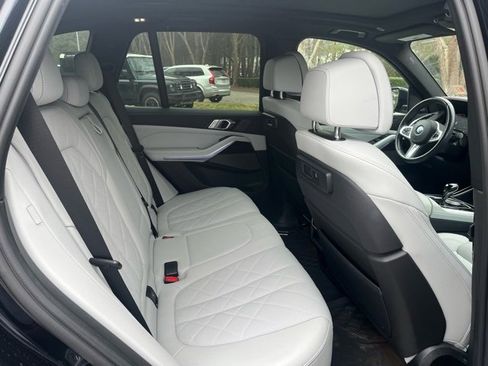 Used 2023 BMW X5 xDrive40i w/ M Sport Package image 13