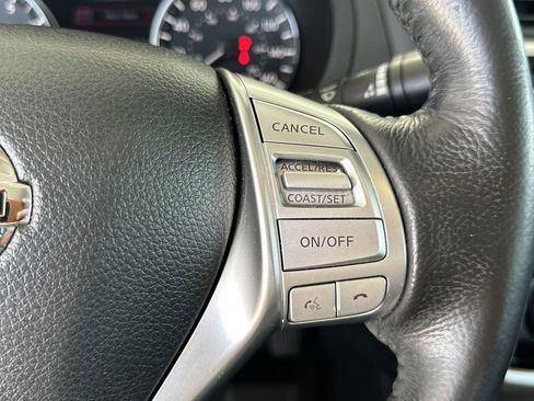 Used 2018 Nissan Altima 2.5 SL FWD image 21