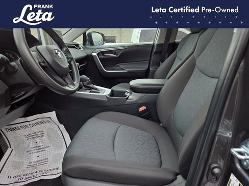 Used 2025 Toyota RAV4 XLE image 21