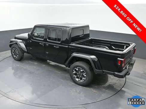Used 2025 Jeep Gladiator Sport w/ Premium Package AWD/4WD image 36