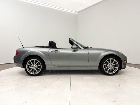 Used 2011 MAZDA MX-5 Miata Grand Touring w/ Premium Pkg image 24