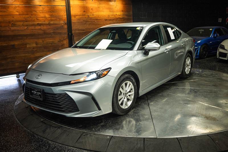 Used 2025 Toyota Camry LE FWD image 2