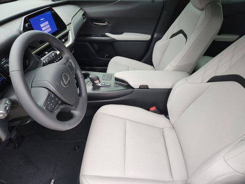 New 2026 Lexus UX 300h FWD image 5