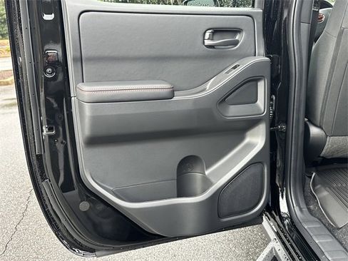 New 2026 Nissan Frontier PRO-4X w/ Pro-4x Convenience Package image 16