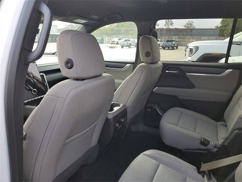 New 2026 GMC Acadia Elevation image 10