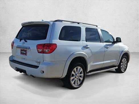 Used 2016 Toyota Sequoia Platinum image 5