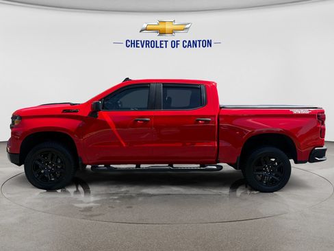 Used 2024 Chevrolet Silverado 1500 Custom Trail Boss w/ Turbomax Blackout Package AWD/4WD image 8