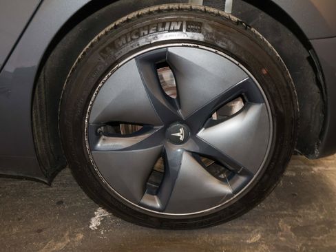 Used 2020 Tesla Model 3 Long Range image 54