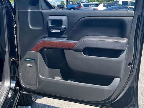 Used 2017 GMC Sierra 1500 SLT w/ SLT Premium Package RWD image 31