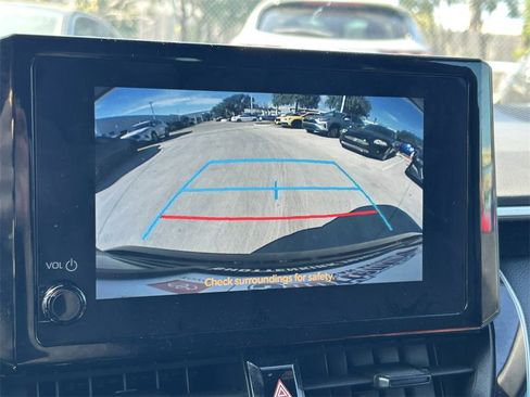 Used 2023 Toyota Corolla SE image 29