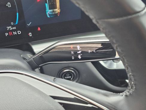 Used 2024 Cadillac Lyriq Sport image 39