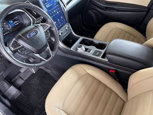 Certified 2021 Ford Edge SEL AWD/4WD image 11