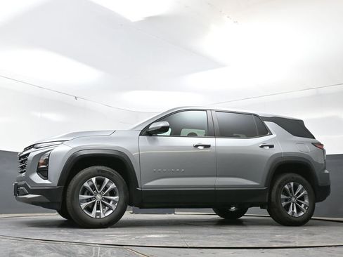 Used 2025 Chevrolet Equinox LT AWD/4WD image 53