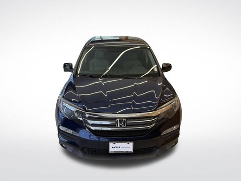Used 2017 Honda Pilot EX image 6