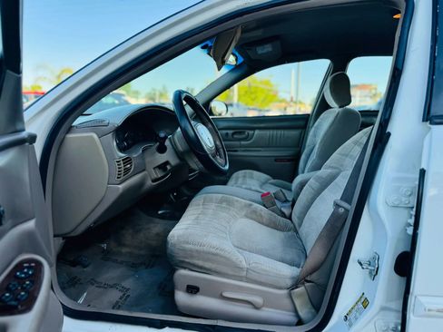 Used 2005 Buick Century Custom FWD image 10