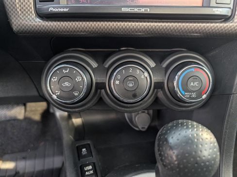 Used 2014 Scion tC image 11