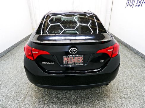 Used 2018 Toyota Corolla SE image 5