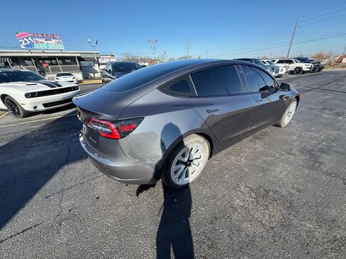Used 2022 Tesla Model 3 Long Range image 3