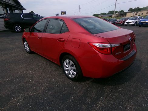 Used 2016 Toyota Corolla LE FWD image 8
